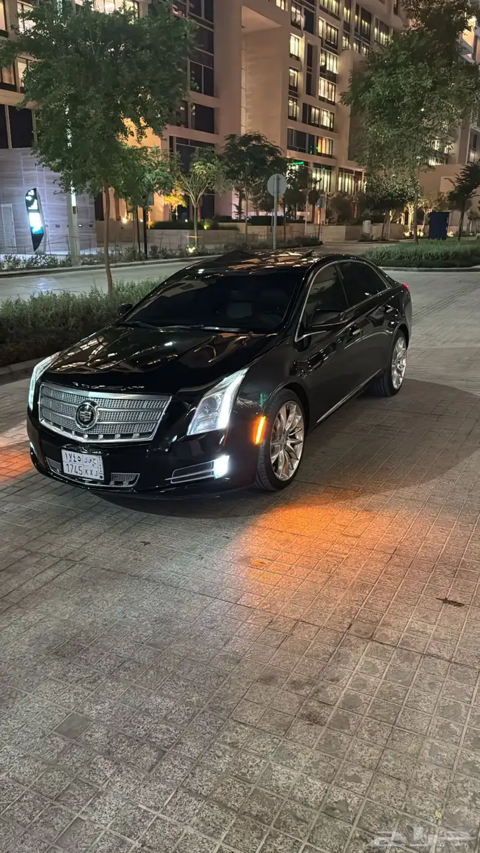 XTS-4 2014 Platinum كاديلاك ( ممشى قليل ) 7