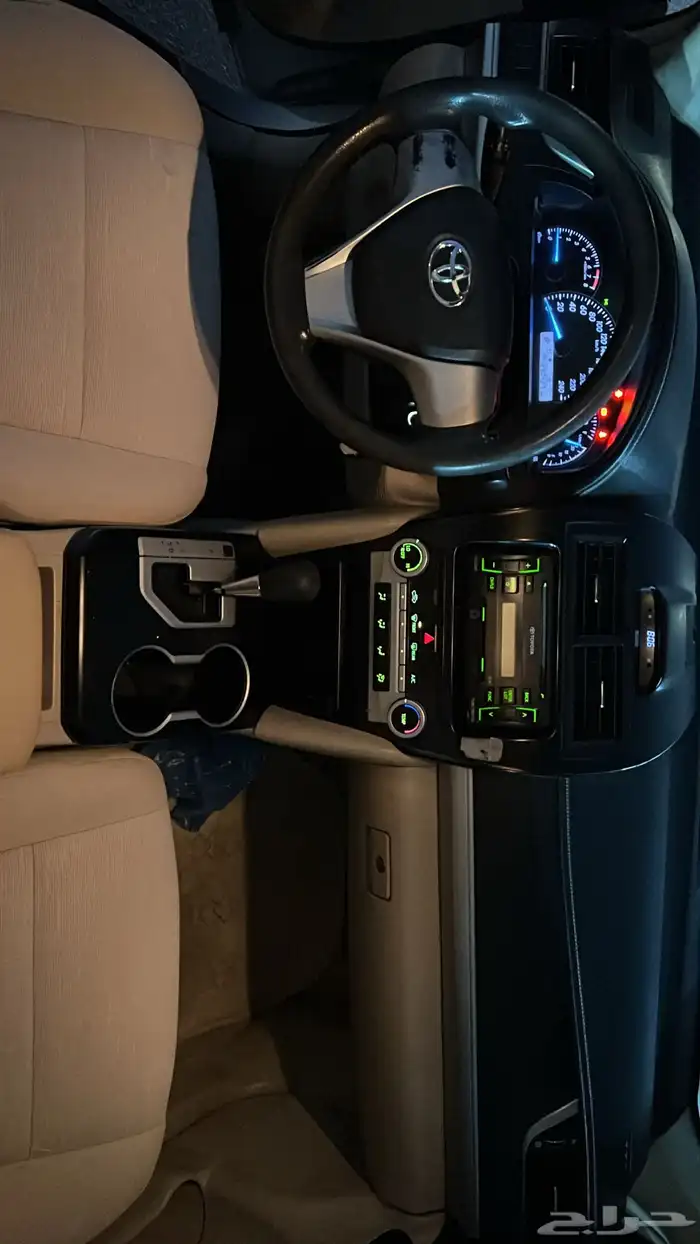 للبيع كامري موديل 2015 GL 9