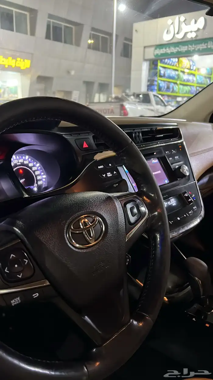 للبيع أفالون موديل 2014 نظيف مالك واحد من الوكاله 9