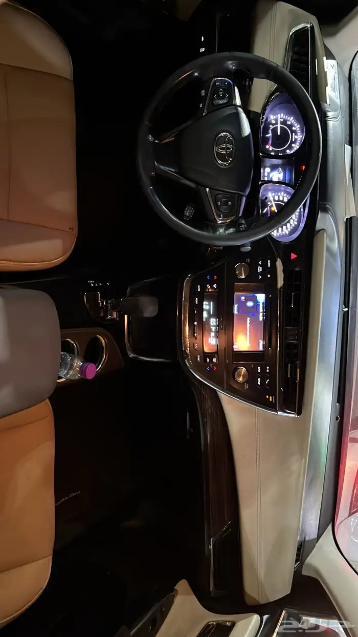 للبيع أفالون موديل 2014 نظيف مالك واحد من الوكاله 12