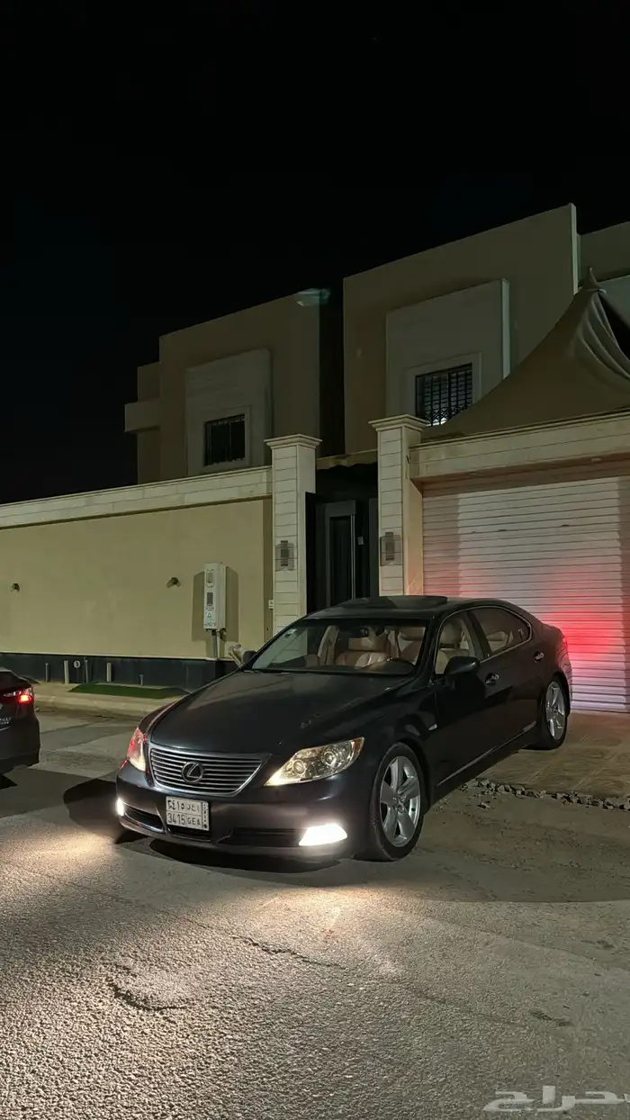 لكزس LS460 5