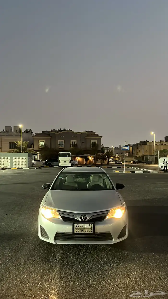 للبيع كامري موديل 2015 GL 4