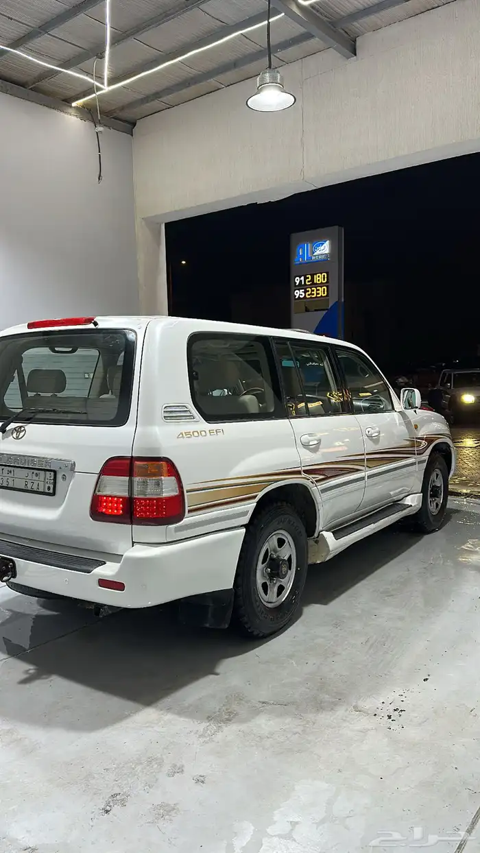 لاندكروزر 2006فل كامل قير عادي نظيف 4