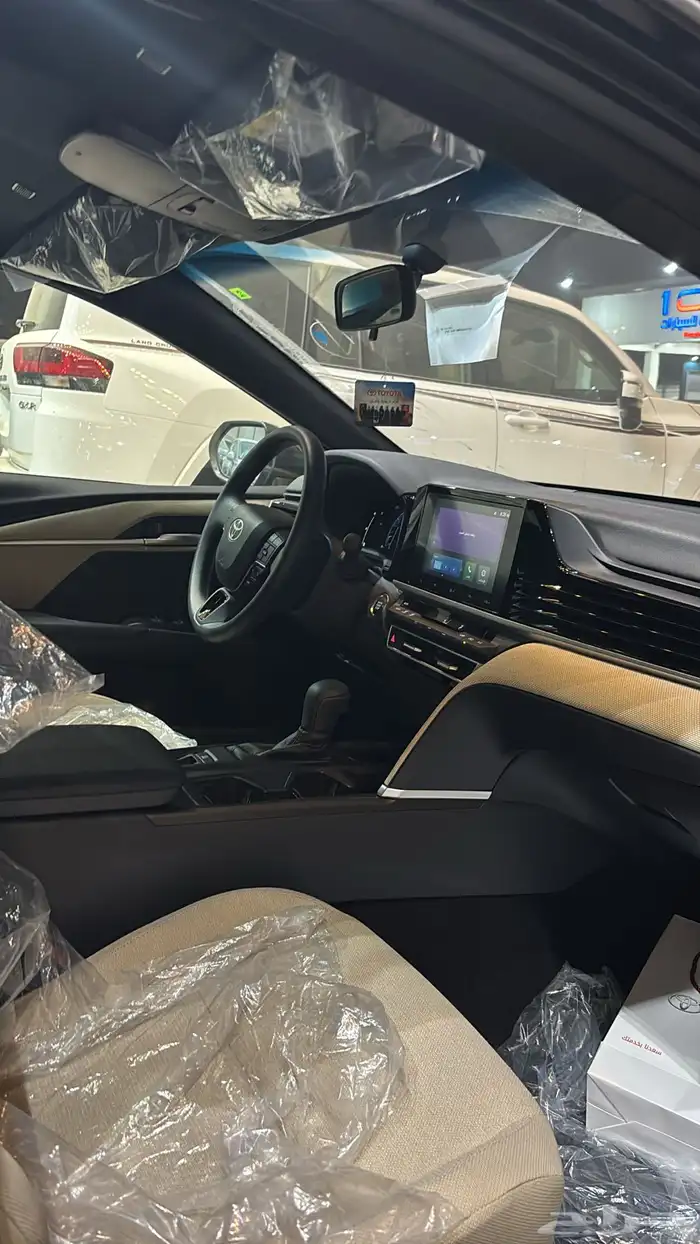 تويوتا كامري E 2025 اسود 8
