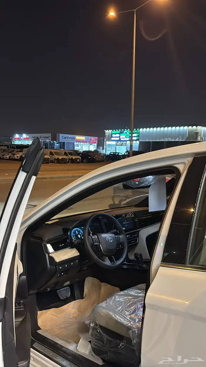 تويوتا كامري 2025 Le 14