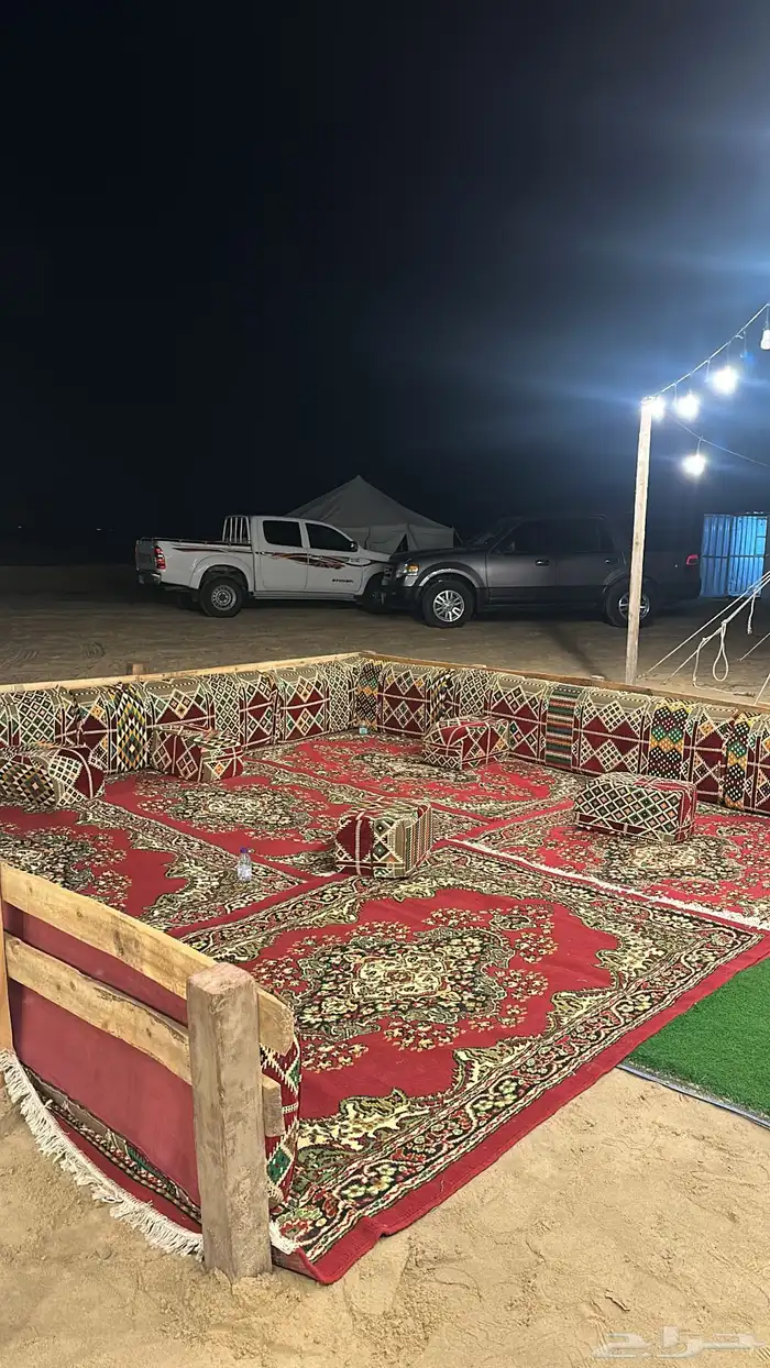 مخيم بعد محطة بترو هلا مع الكبري يسار موقع قريب 3