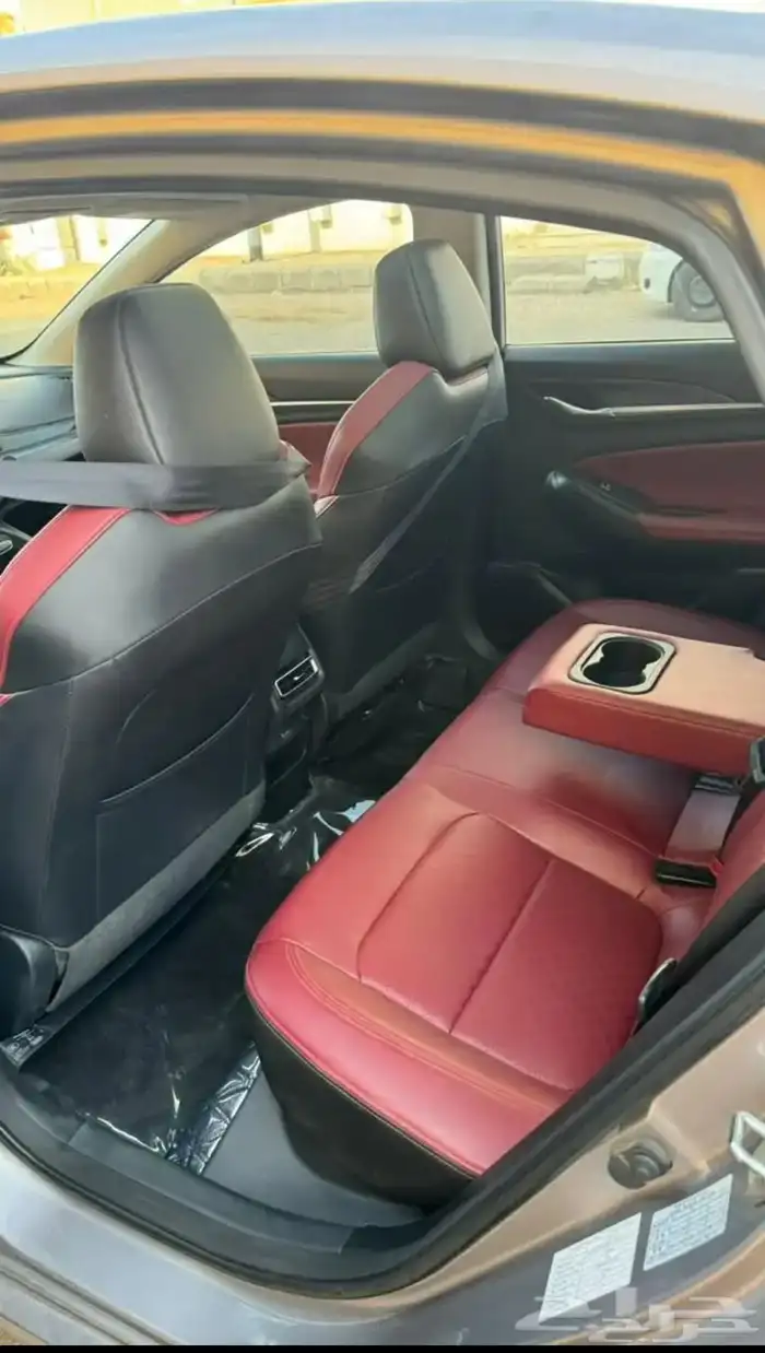 سياره للبيع 1