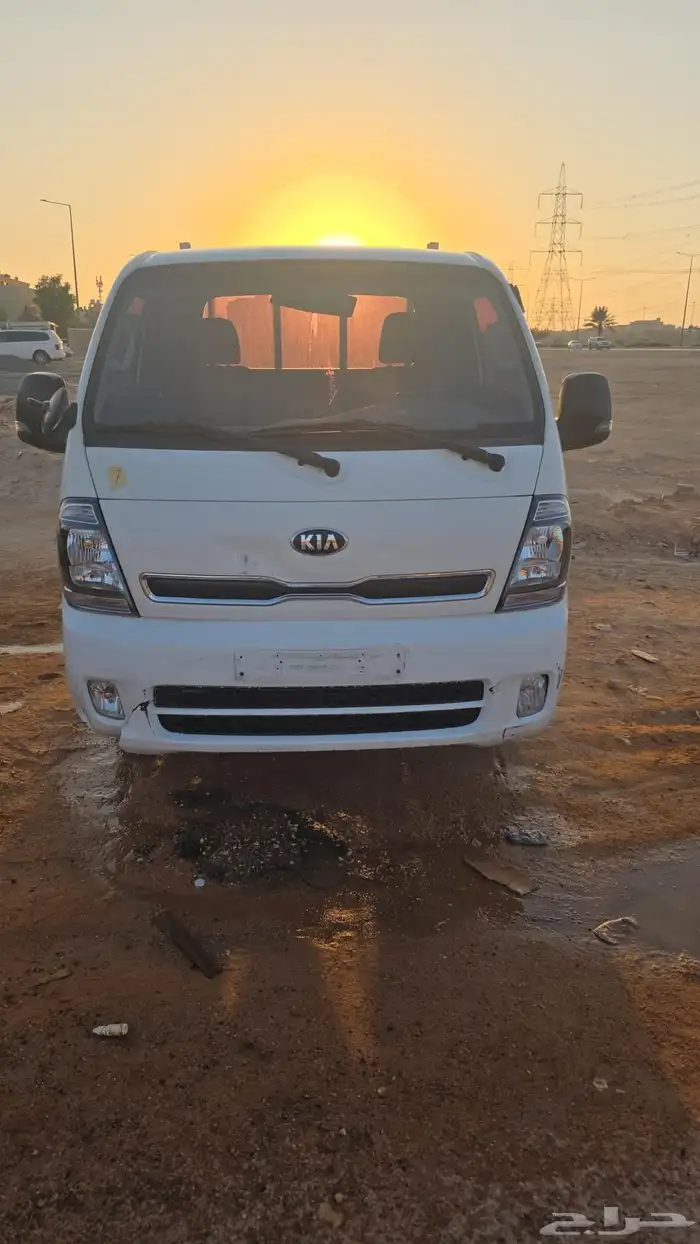 كيا دينا k4000   بنقو   دباب 0