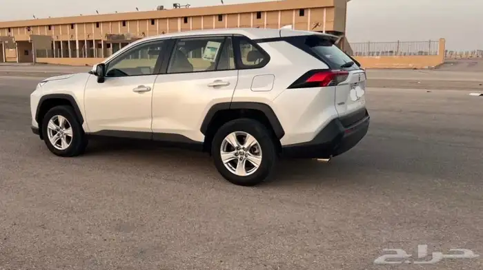 تويوتا راف فور 2021 ممشى قليل 9