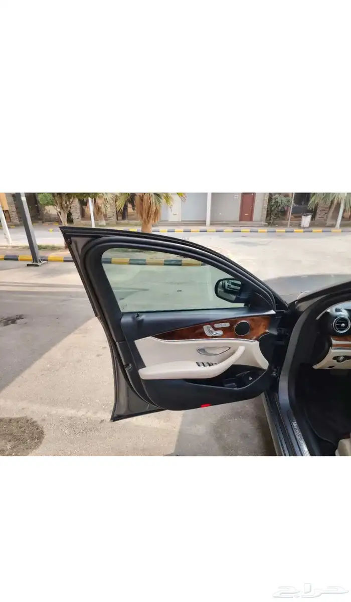 للجاد فقط  مرسيدس E200 رمادي مات   نظيفة ومواصفات عالية 11