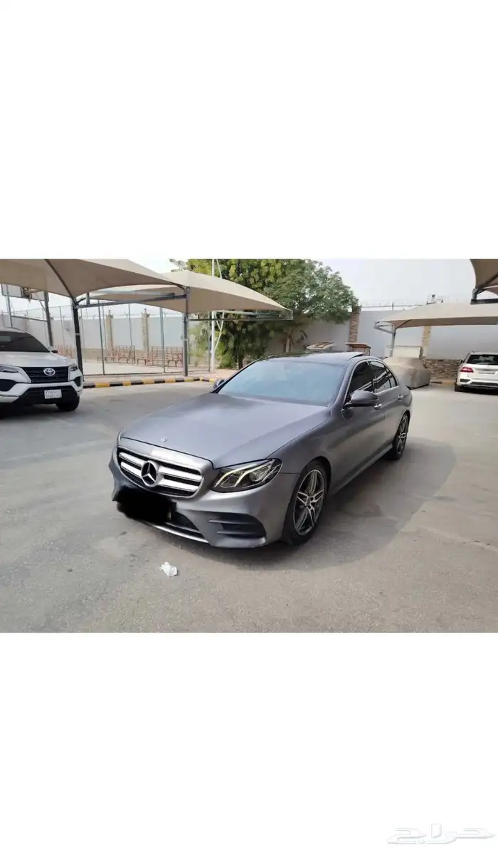 للجاد فقط  مرسيدس E200 رمادي مات   نظيفة ومواصفات عالية 2