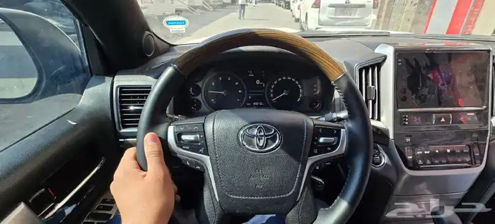 السياره البيع 5