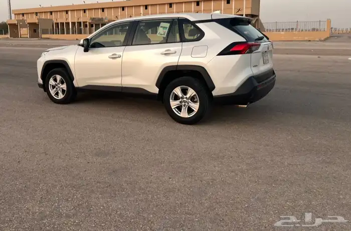 تويوتا راف فور 2021 ممشى قليل 6