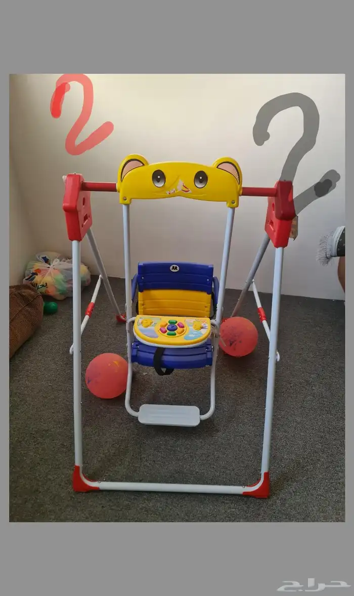 كرسى سيارة و مرجيحة و اغراض اطفال 0