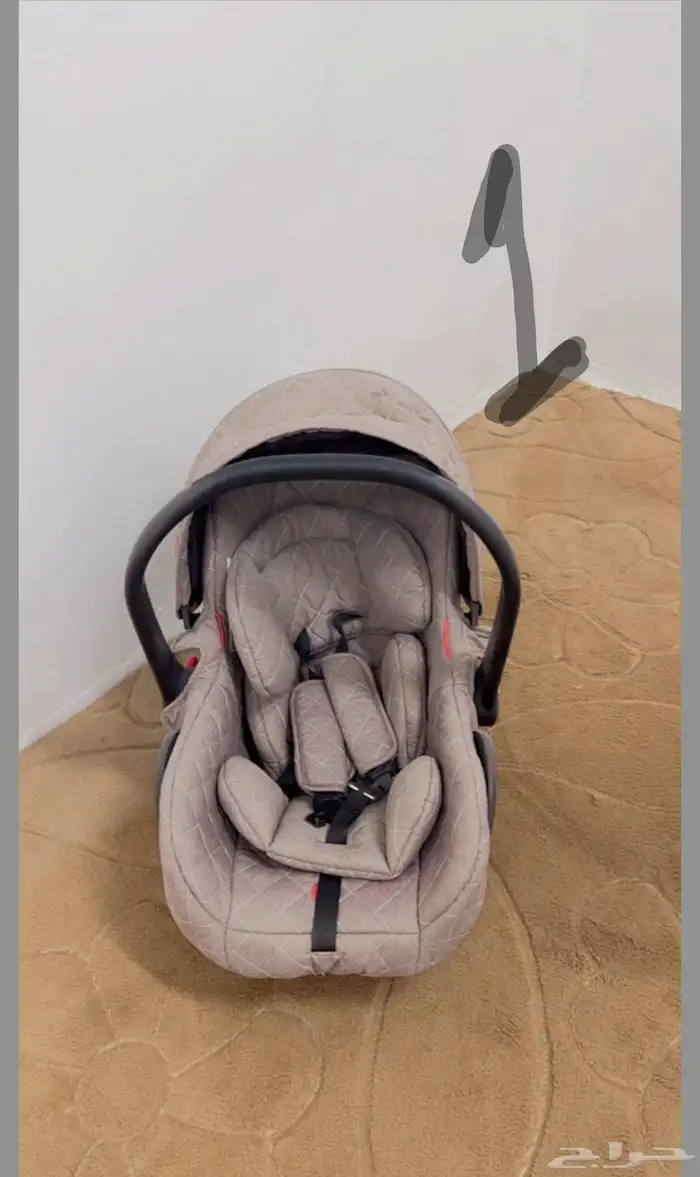 كرسى سيارة و مرجيحة و اغراض اطفال 3