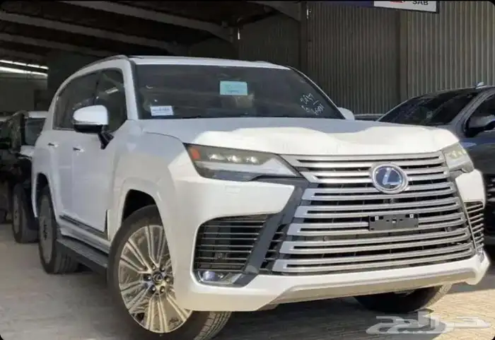 جيب لكزس LX BB 2025 سعودي عبداللطيف جميل اصفار (عرض مميز) 0