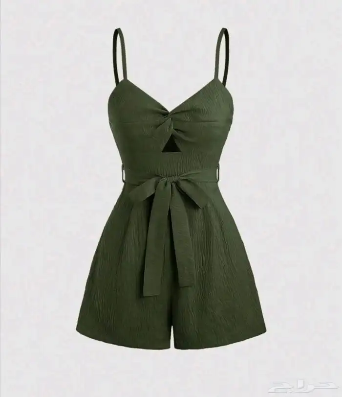 فساتين جديدة الثلاث فساتين ب 100 ريال المقاس لارج فقط 8