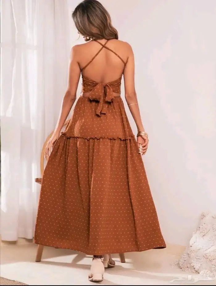 فساتين جديدة الثلاث فساتين ب 100 ريال المقاس لارج فقط 15