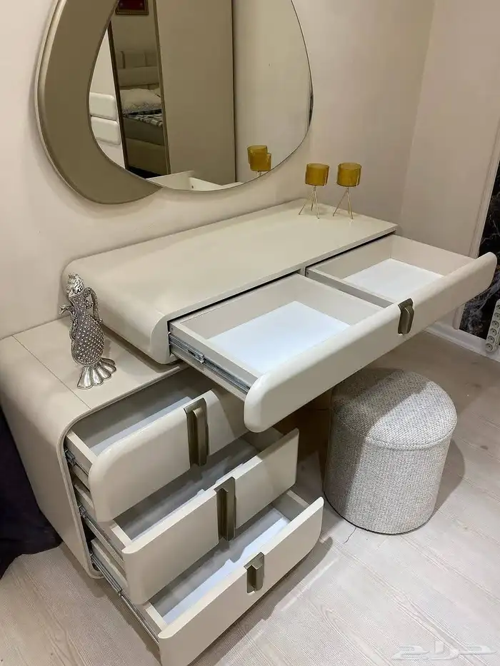 مؤسسه قمه زياد للمفروشات والأثاث المكتبي 2