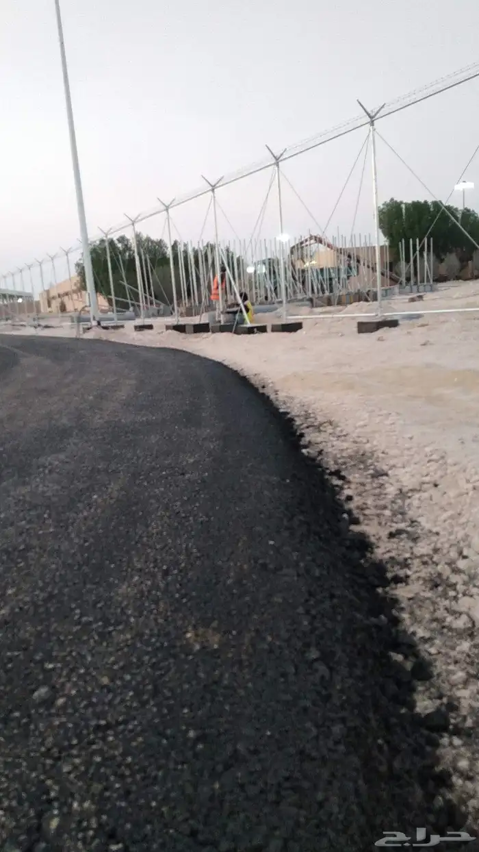 نقوم بتركيب الشبوك الحكوميه وشبوك المزارع وجميع انواع الحداد 2