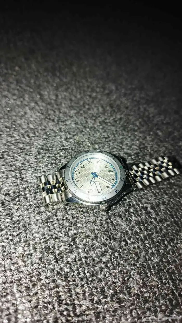 ساعه من عساف 0