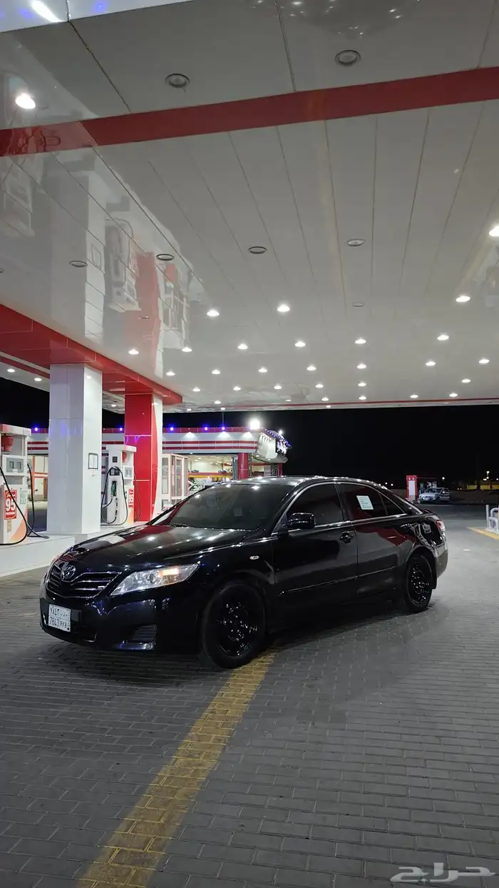 كامري للبيع او للبدل هايلكس 1