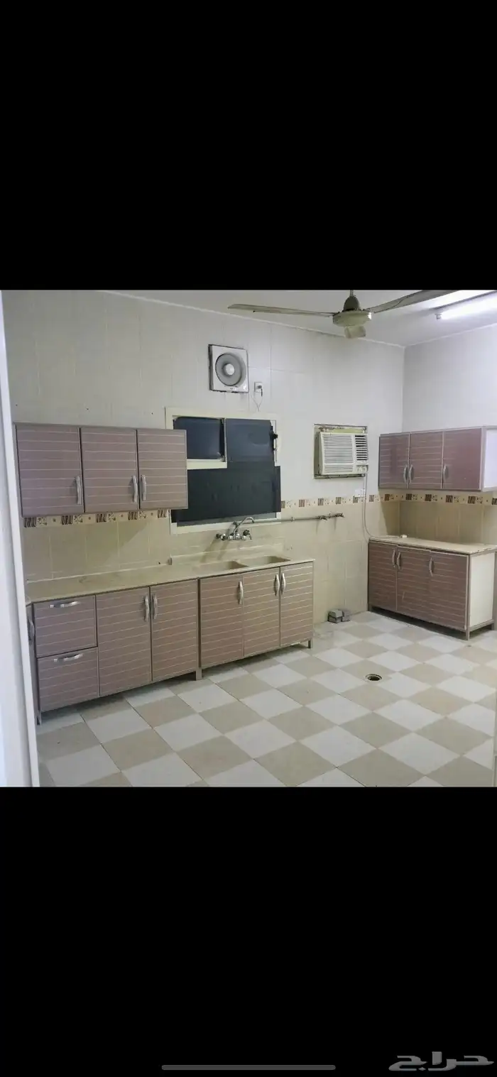 شقه للايجار عوايل في النايفيه 0