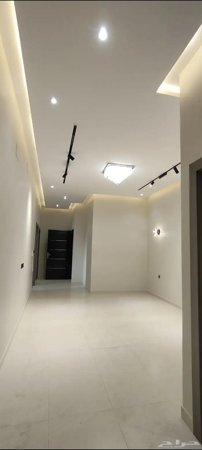 للبيع شقق ارضية وعلويه موقع مميز تشطيبات فاخرة 22