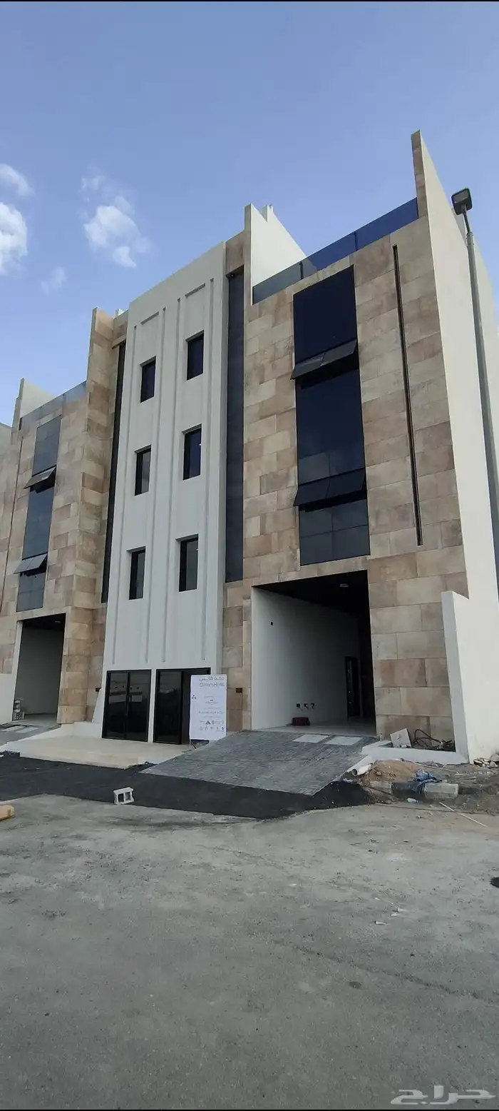 للبيع شقق ارضية وعلويه موقع مميز تشطيبات فاخرة 28