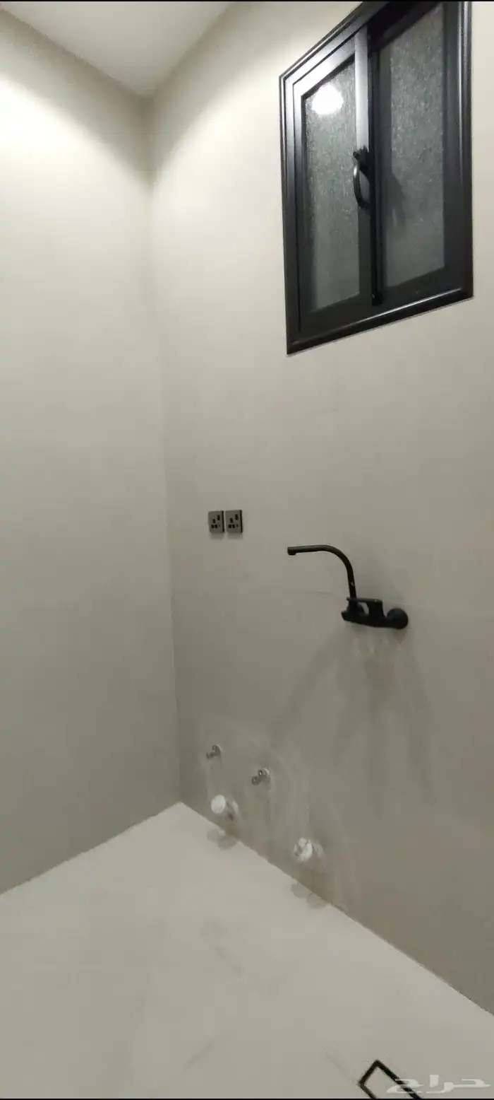 للبيع شقق ارضية وعلويه موقع مميز تشطيبات فاخرة 15