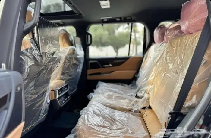 جيب لكزس LX BB 2025 سعودي عبداللطيف جميل اصفار (عرض مميز) 5