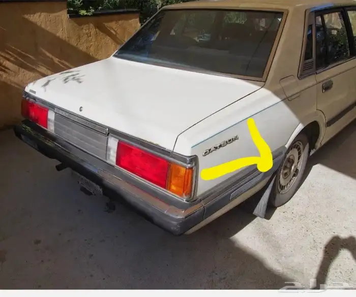 علامة رفرف خلفي داتسون 280 سي اصلي 1