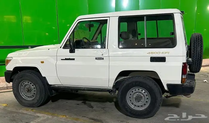 للبيع جيب ربع تويوتا ممشى قليل 2007 2