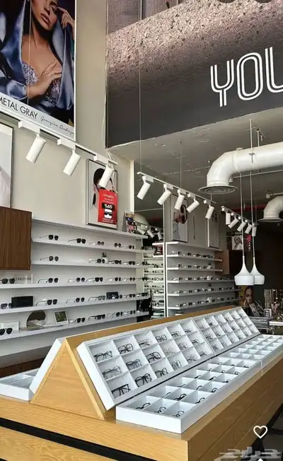 ديكور معرض محل نظارات للبيع جديد الرياض بصريات index