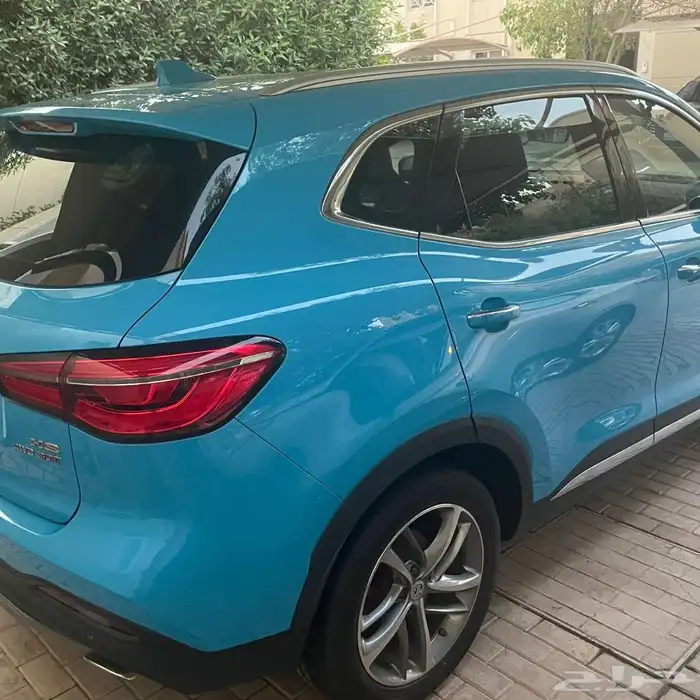 luxury Trophy MG HS low miles like new 2022 12