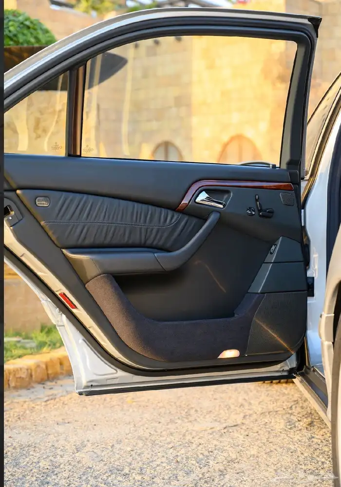 مرسيدس فياقرا حجم 500 لارج مخزنه 34