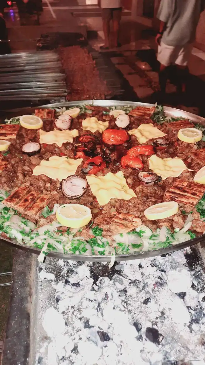 مشويات معلم مشاوي شوي خارجي في الموقع دوار السعادة 2