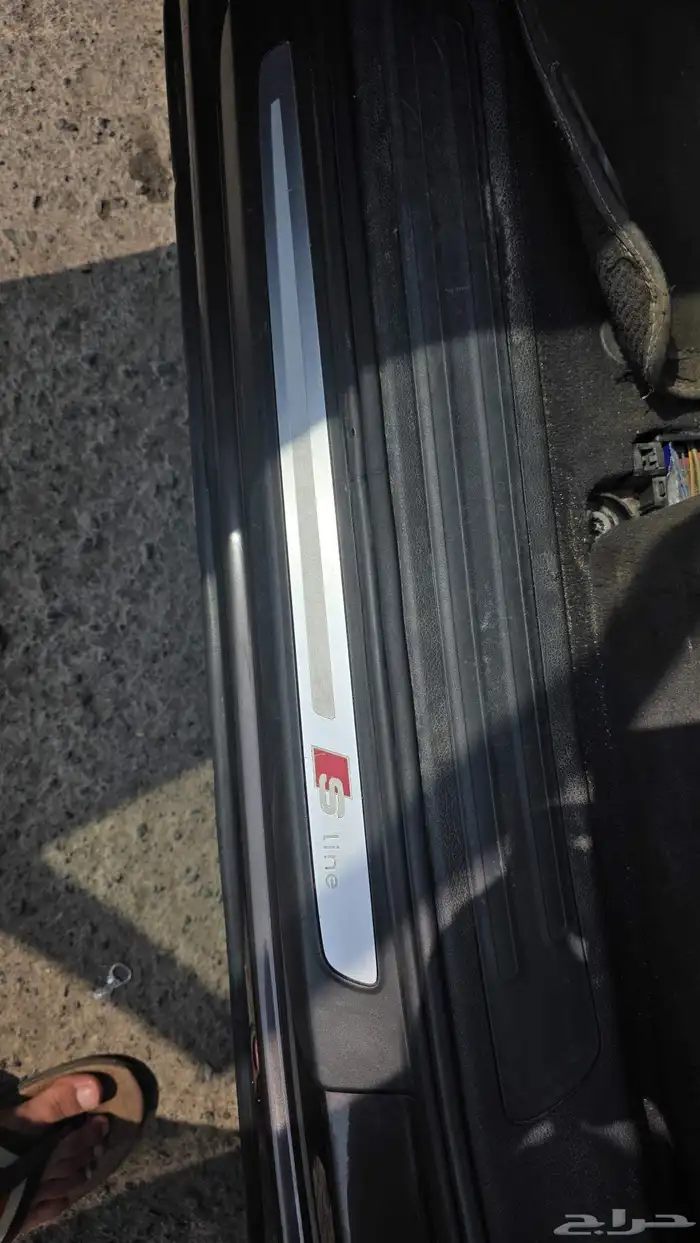 The 2014 Audi Q7 is a luxury SUV that combines style perform 8