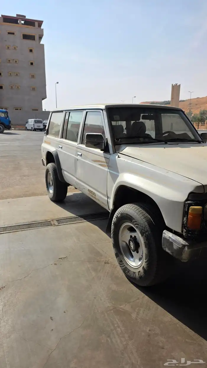 نيسان باترول 92 لكزز 400 1