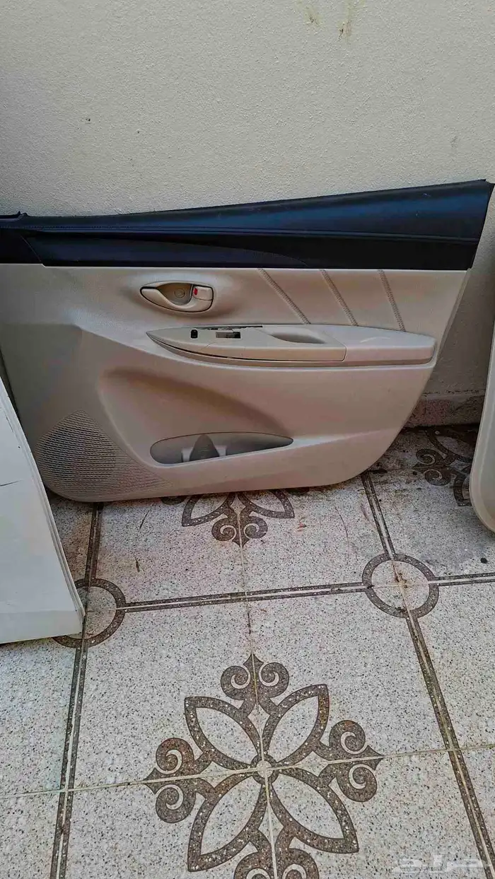 باب يارس 2015 يمين خلفي ديكور ديكور باب يمين امامي 6