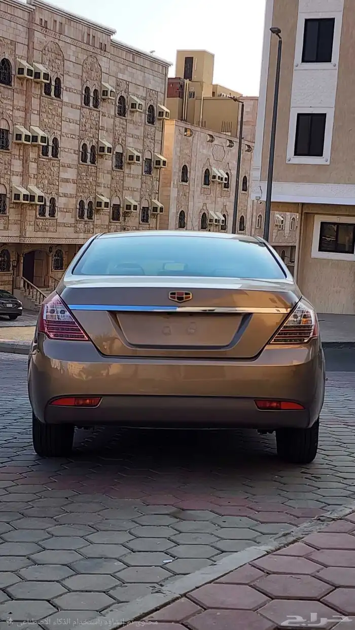 جيلي ايميجراند 7 ممشى قليل على الشرط 2014 4