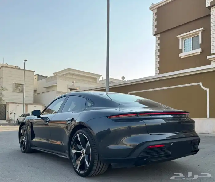 بورش تايكان GTas موديل 2023 15