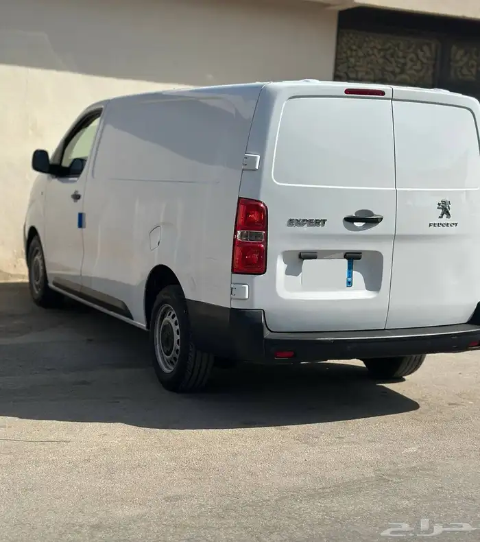 باص بضاعه بيجو اكسبرت 2023 4