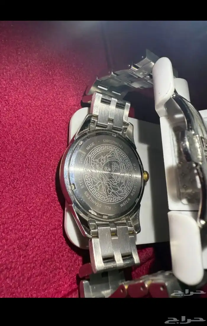 ساعة فيرزاتشي مستخدمة و نظيفة 0