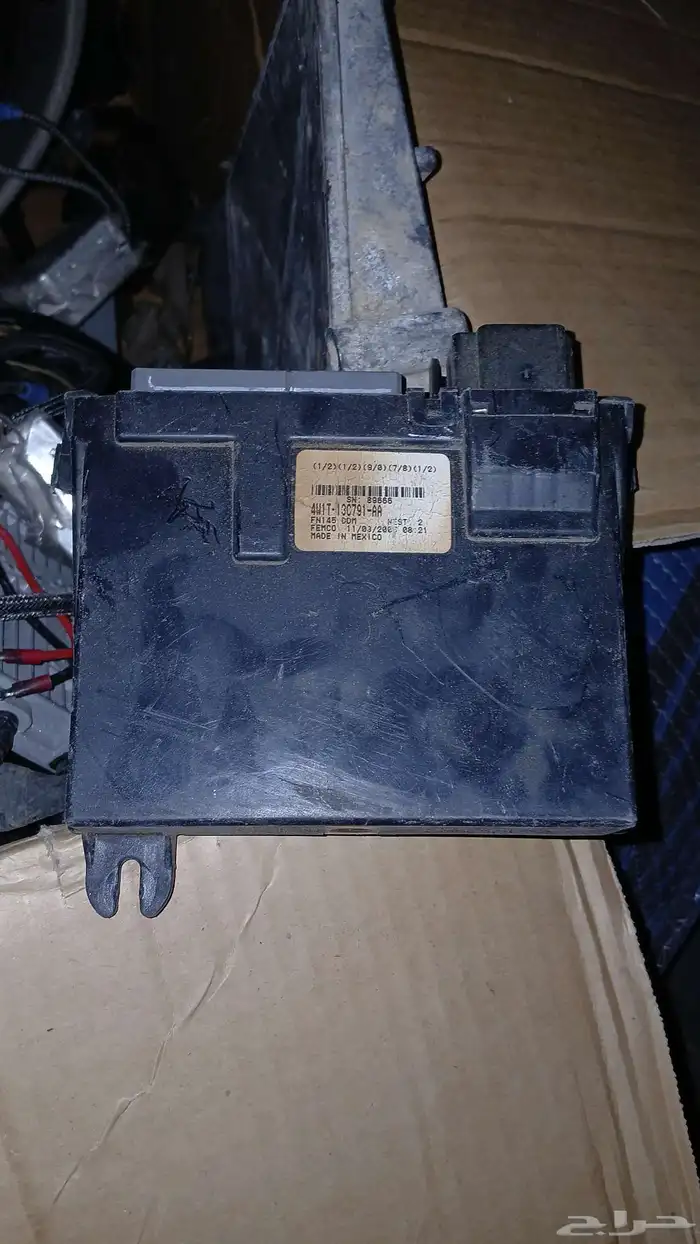 للبيع قطع غيار فورد لينكون تاون كار 45