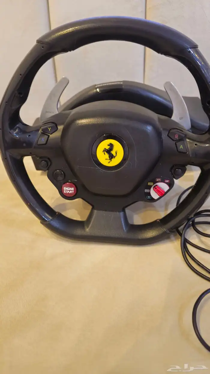 دركسون فيراري مع دعاسات مستخدم لمده ثلاث شهور وشبه جديد Xbox 1