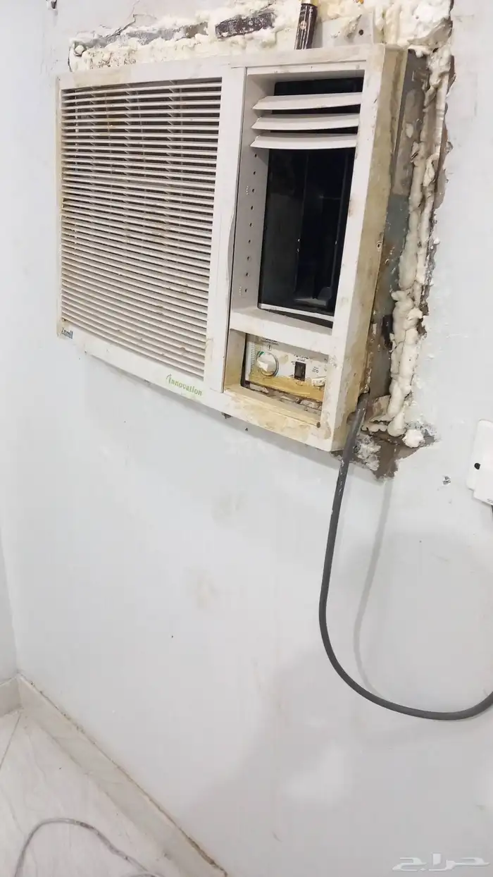 2 جوز سراير خشب فرن  3 طرابيز خشب طربيزه بلاستيك عده كشكول 5