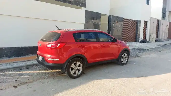 كيا سبورتاج 2012 لون احمر 5