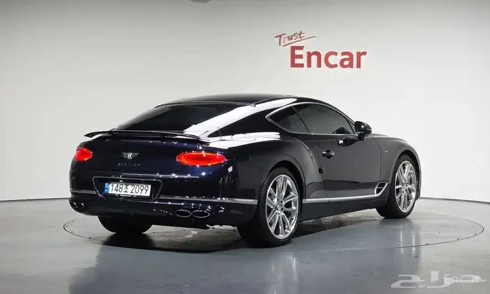 بنتلي كونتيننتال GT 2022 1