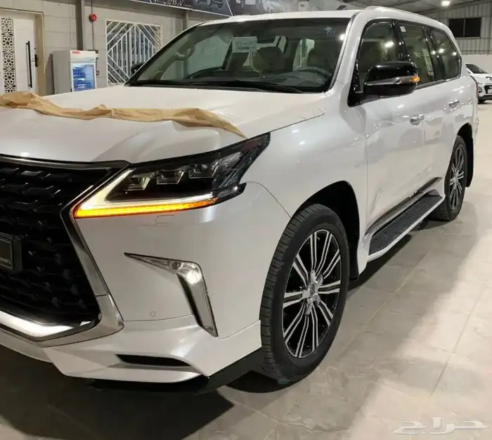 للبيع لكزس 2021 فل كامل سعودي وكاله 0